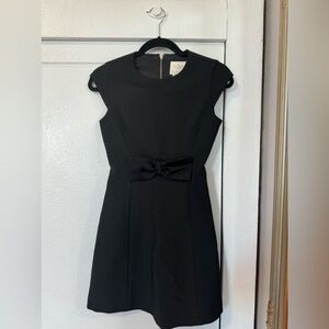 Kate spade size 00 black dress with the bow infront